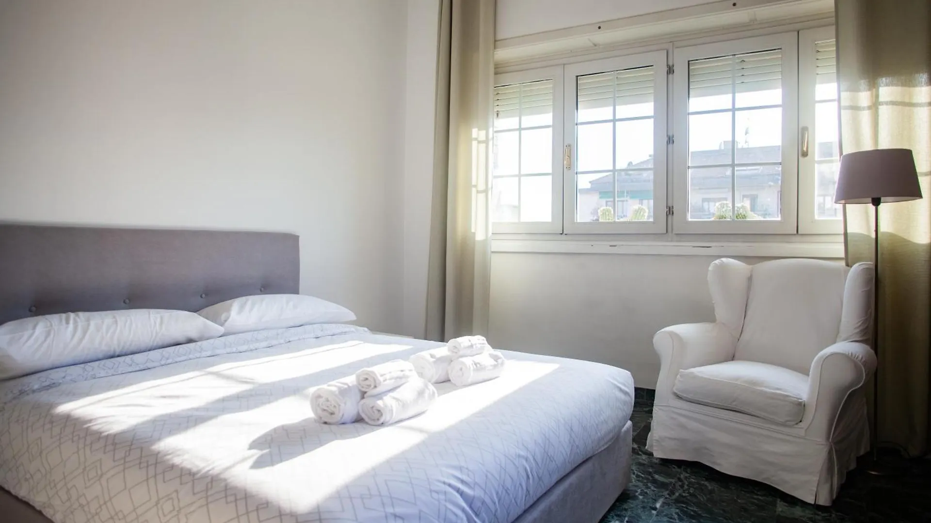 Iconic Luxury Penthouse In The Heart Of Milanアパートメント イタリア